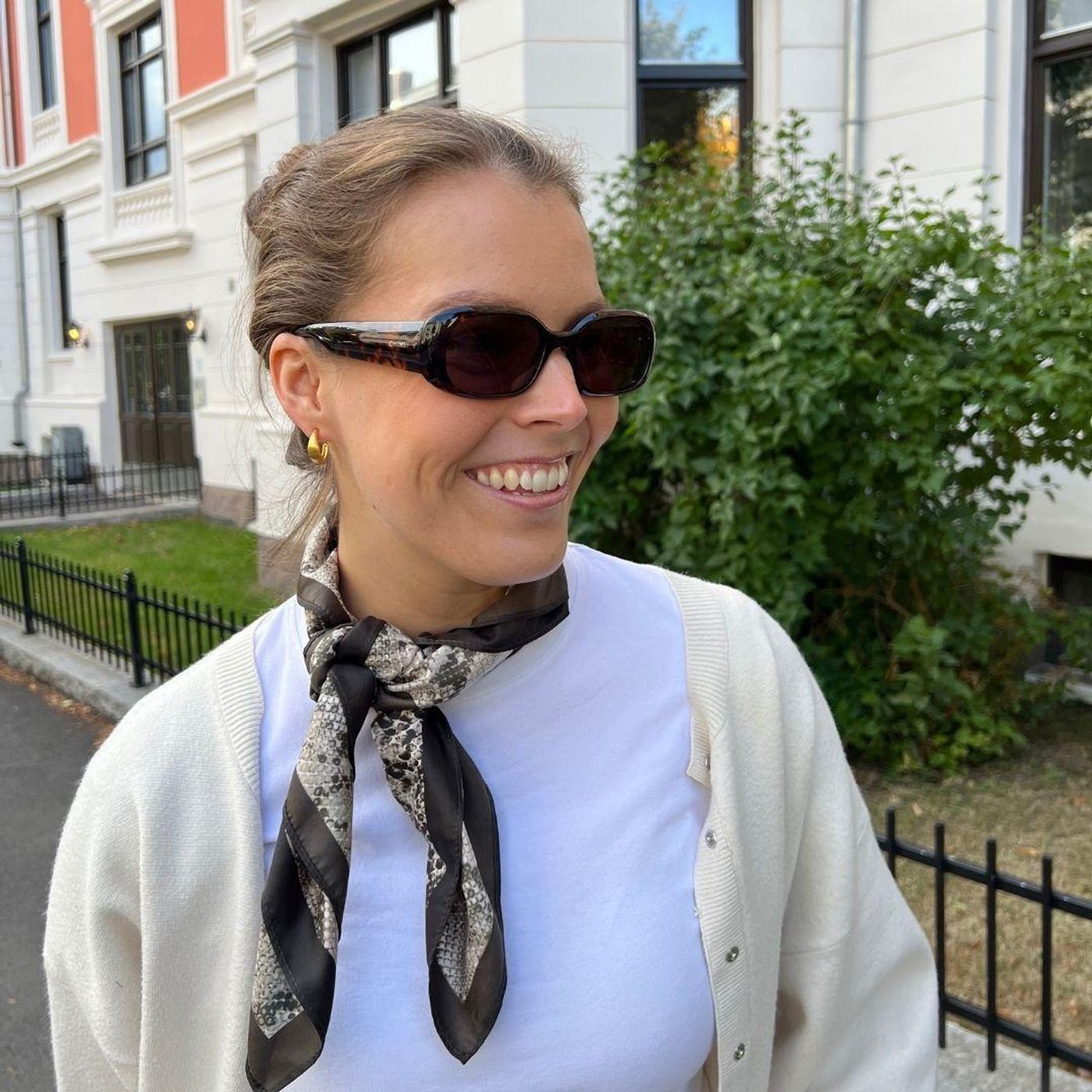 Morild Classic Satin skjerf med refleks, sort/sand