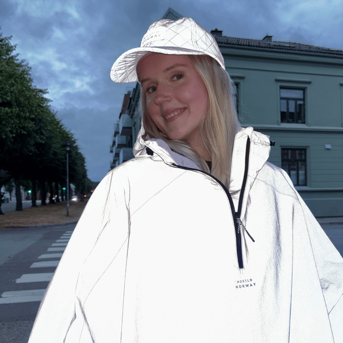 Morild Magi Poncho med refleks, lavendel