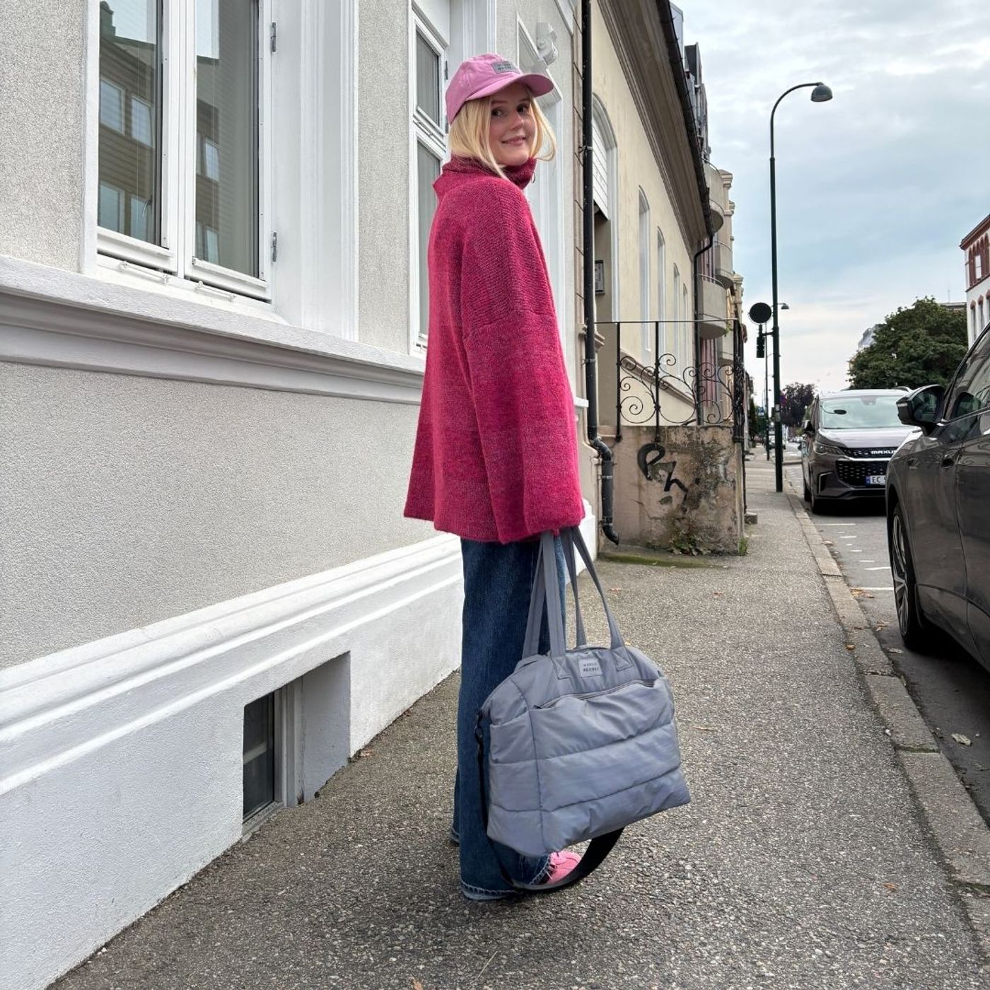 På farten zip veske med refleks, grå