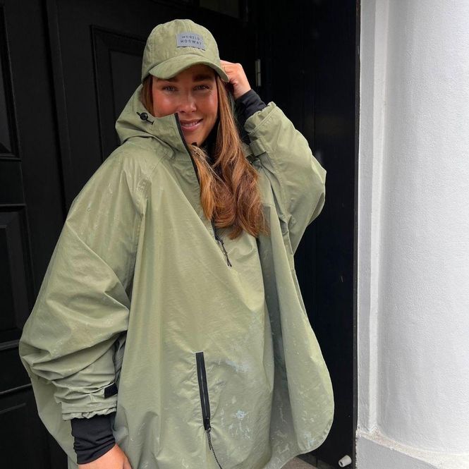 Hovedbilde Morild Magi Poncho med refleks, oliven