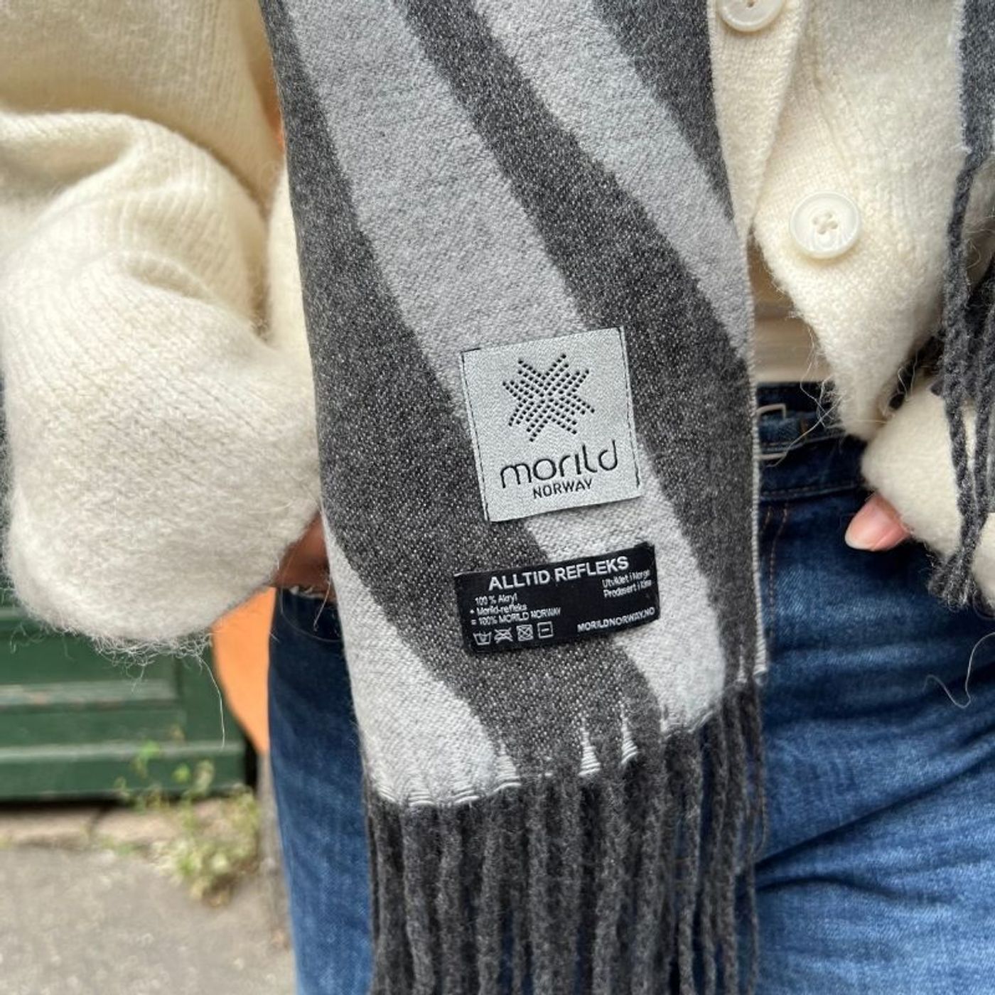 Morild Sebra Skjerf med refleks, grå
